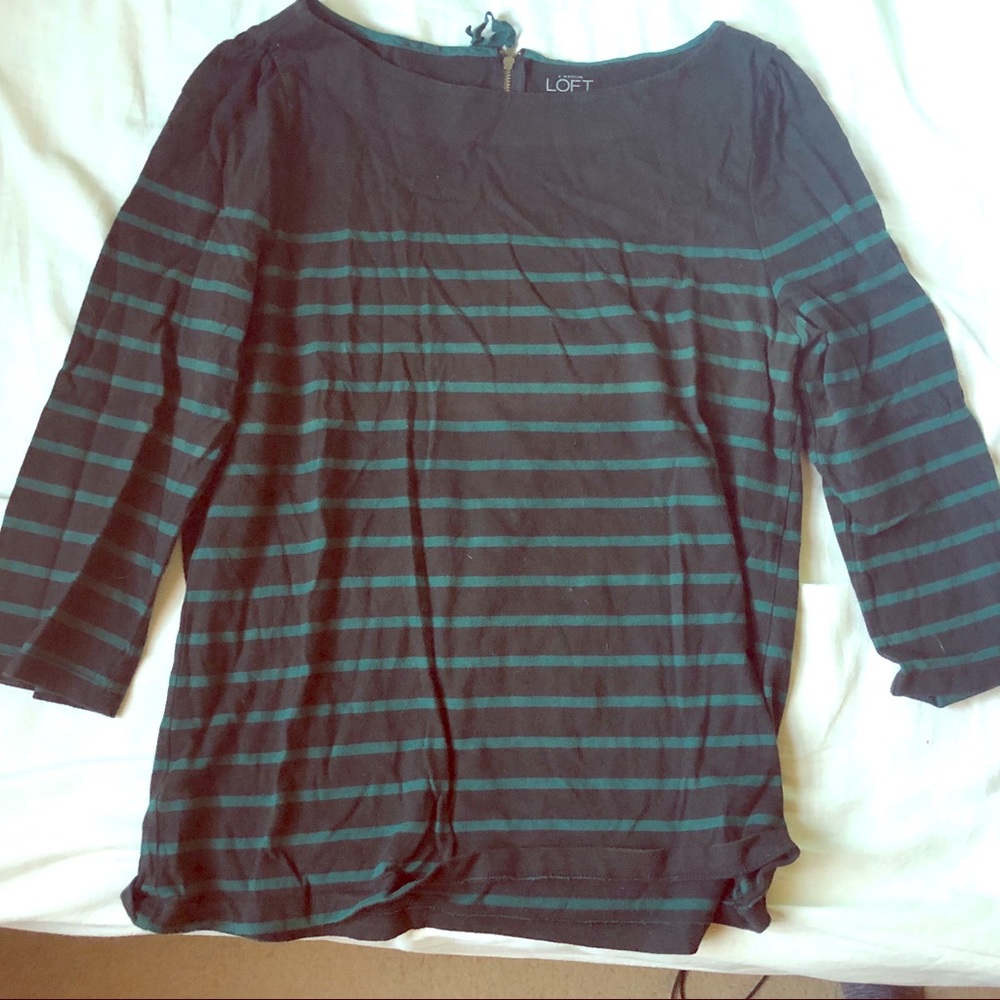 Stripped quarter-sleeve top
